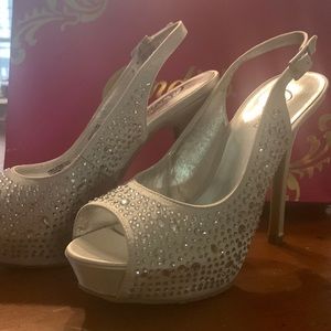 Sexy stiletto’s are perfect for a fairytale prom or night out on the town!